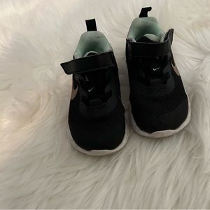 Nike Revolution Toddler Shoes